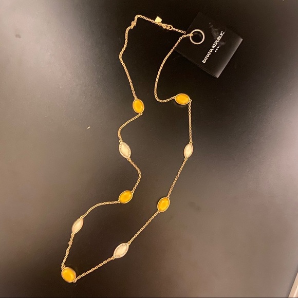Banana Republic Jewelry - NWT Banana Republic Necklace
